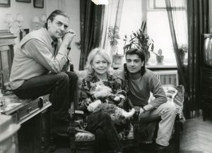 1 января 1990 года. Актеры отец (слева) и сын (справа) Александр и Александр Лазаревы и Светлана Немоляева